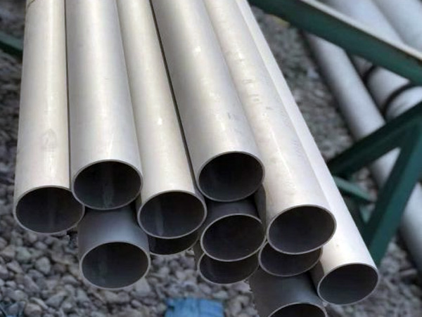 Stainless Steel Grade 304L Pipes (Seamless & Welded)